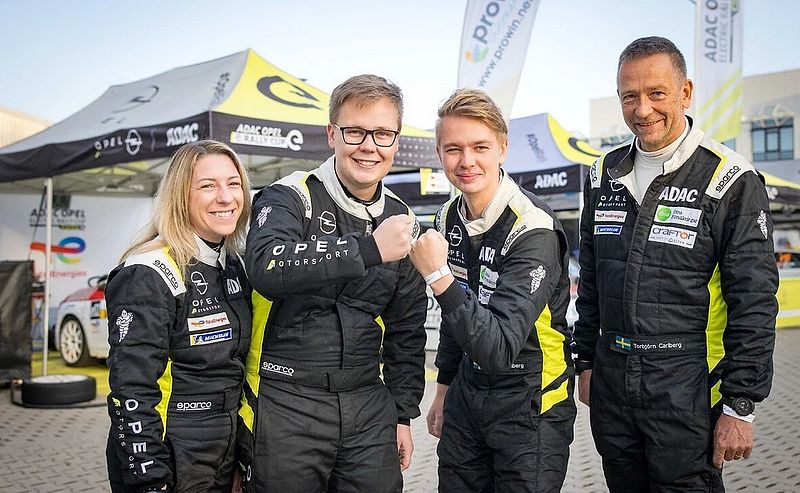 ADAC Opel Electric Rally Cup „powered by GSe“: Elektrisierendes Saisonfinale vor großer WM-Kulisse